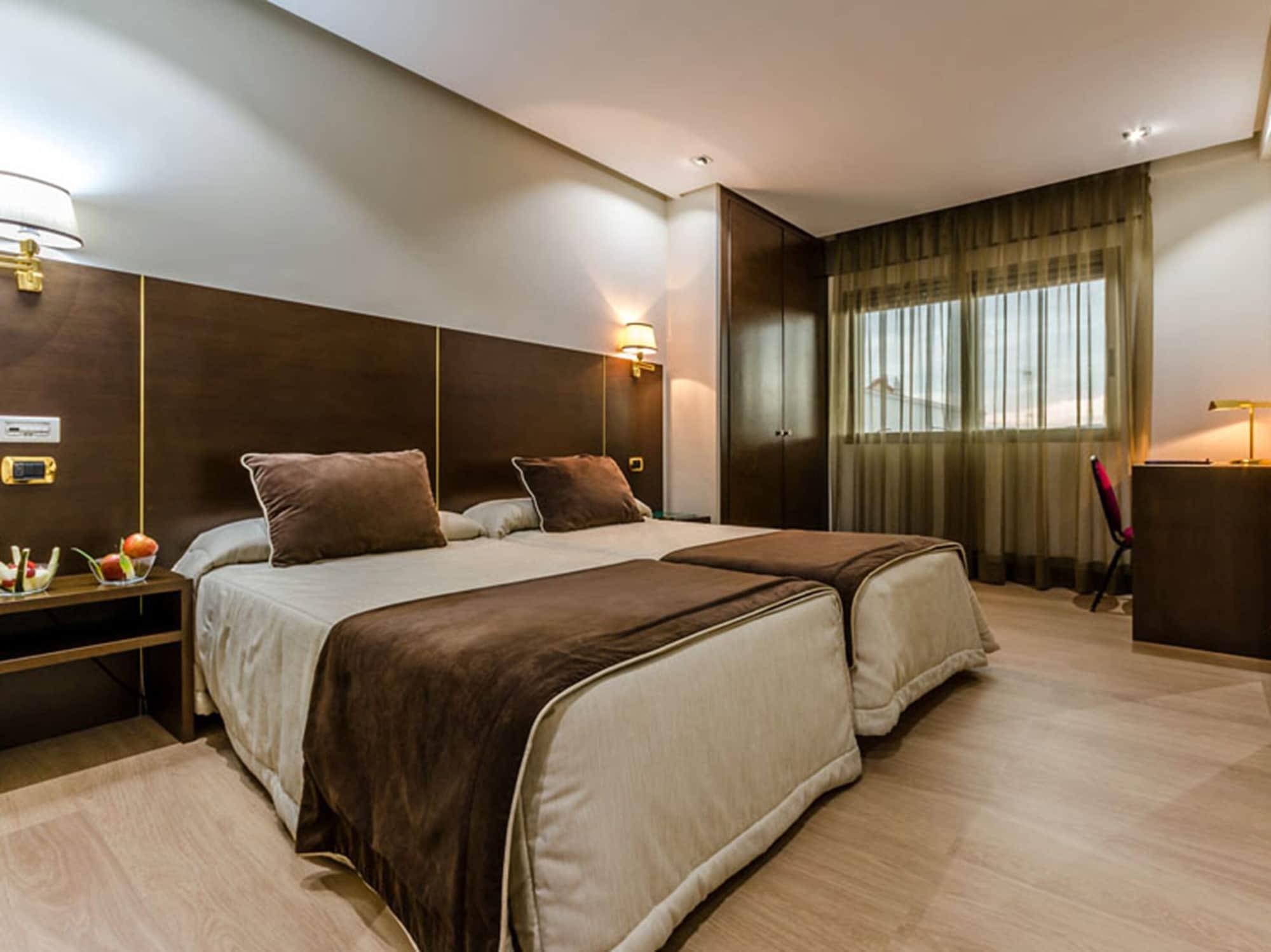 Hotel Princess Ourense Exteriör bild