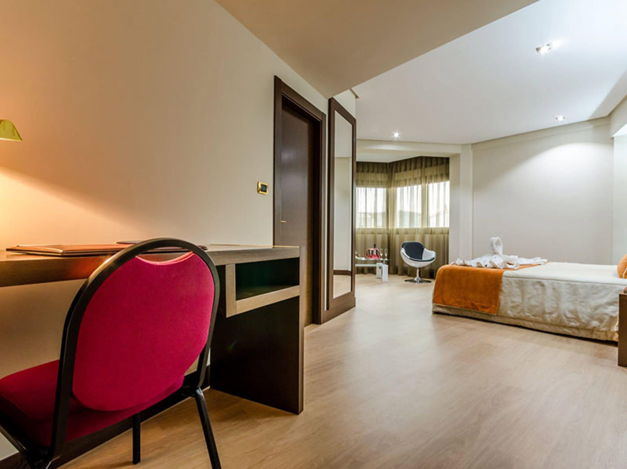 Hotel Princess Ourense Exteriör bild