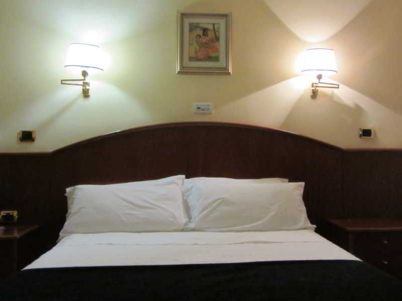 Hotel Princess Ourense Exteriör bild