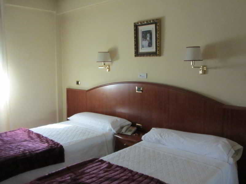 Hotel Princess Ourense Exteriör bild